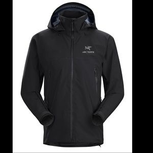 Arc’teryx Men’s Beta AR rain jacket XL